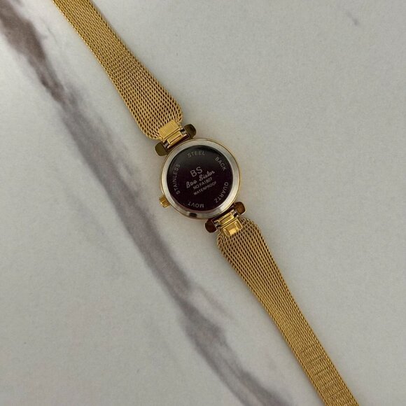 SKU0410 Gold White dial Women Fashion Round Watch stainless steel + gift bag - Picture 7 of 8